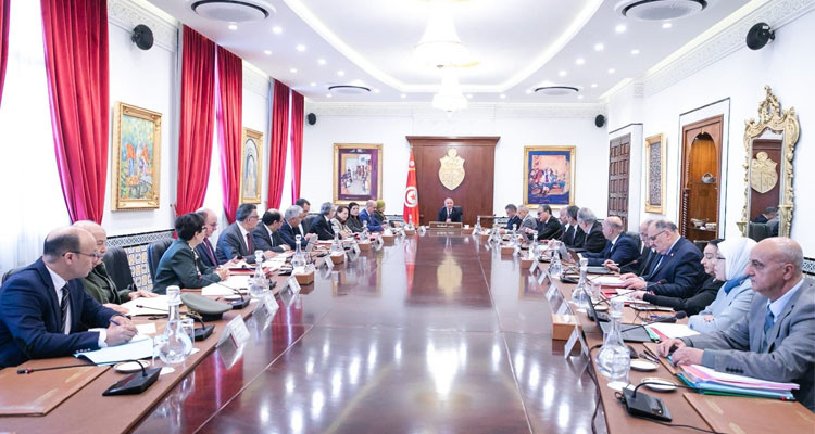 رئاسة الحكومة تتخذ جملة من الإجراءات لتحسين الوضع البيئي