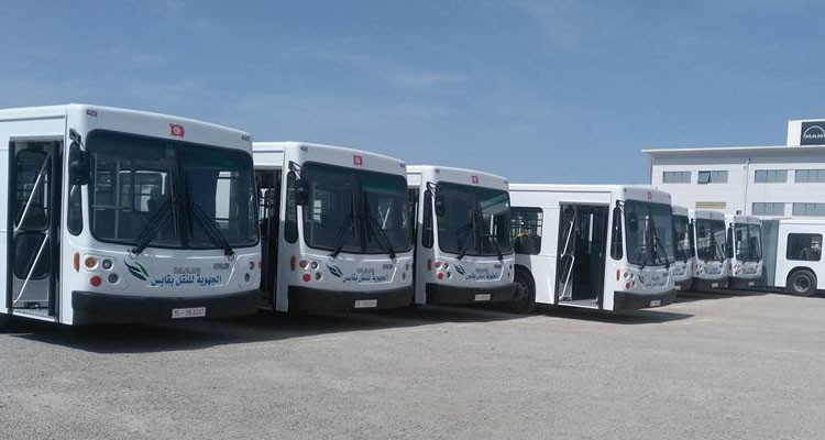 أعوان الشركة الجهوية للنقل بقابس فرع قبلي يعلنون الإضراب عن العمل