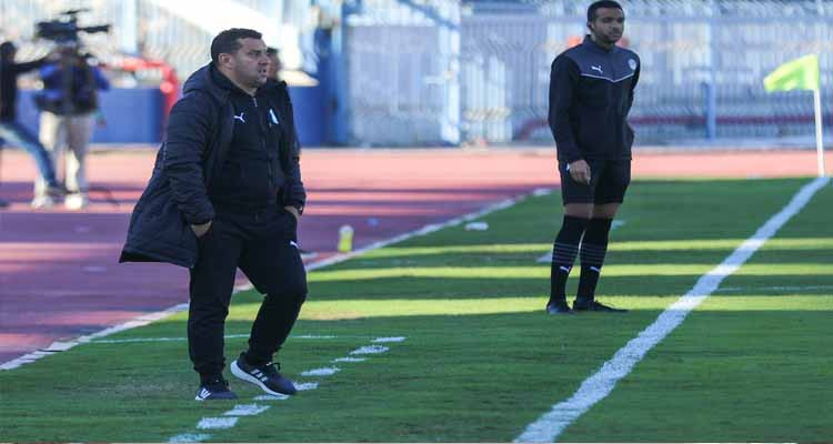 أنيس بوجلبان يفتتح مشواره مع النادي المصري بثلاثية نظيفة 