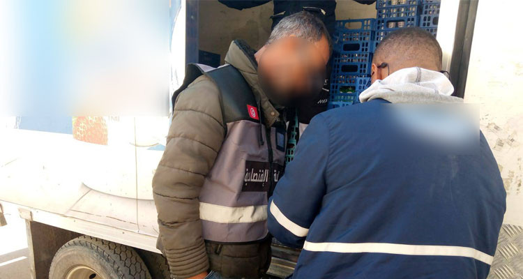 توزر: تحرير 12 مخالفة ضد تجار تعمدوا  إخفاء السلع وعدم بيعها للعموم