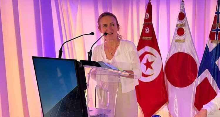 سفيرة فرنسا بتونس: عيدكم مبارك يا تونسيين أبهرتموني بكرمكم 