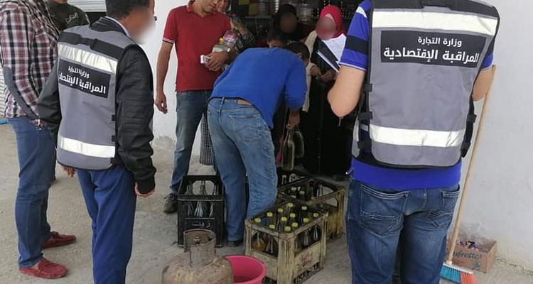 تطاوين: السكر والفارينة والحليب لا أثر لها بالمحلات التجارية 
