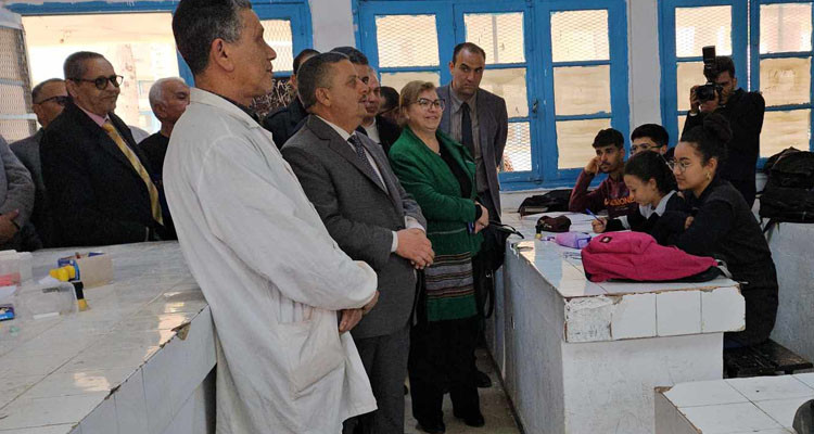 وزير التربية:هدفنا إزالة الفوارق كليا بين مدارس الريف والمدينة في ظرف سنتين