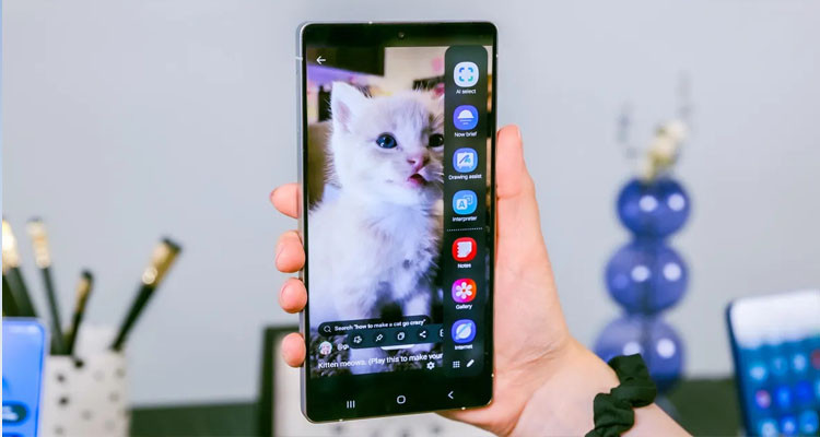 Associée à la série Galaxy S25, la série Galaxy Buds3 offre un confort accru