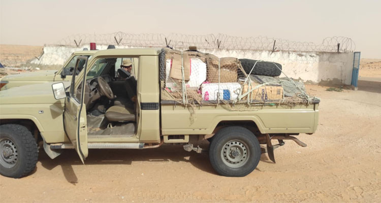 إحباط تهريب مبالغ بالعملة الأجنبية وكميات من علب السجائر 