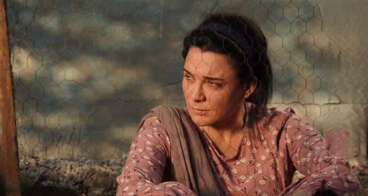 نقابة الفنانين السوريين تشطب الممثلة سلاف فواخرجي 