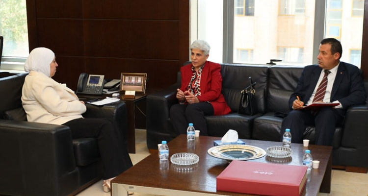 الاردن يرغب في الاستفادة من التجربة التونسية في مجال النقل الحديدي 