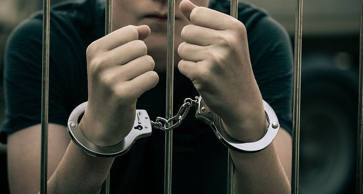 الامن المغربي يضبط تونسيا فر من السجون الفرنسية ومورط في جريمة قـ[ـت]ـ ل