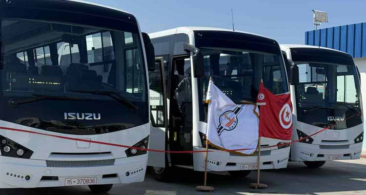 شركة النقل ببنزرت تتسلم ثلاث حافلات جديدة بقيمة مليون دينار 