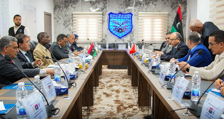 الجمارك التونسية والليبية تؤكدان ضرورة تيسير الحركة بين البلدين