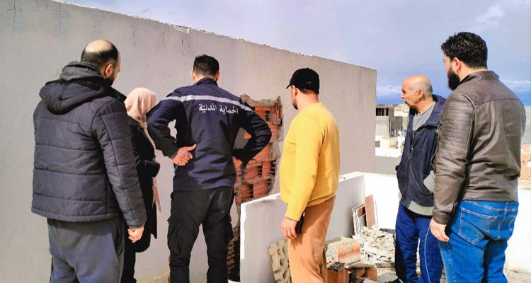 دار شعبان: تصدع جدران منزل حديث البناء بعد أن أصابته صاعقة رعدية