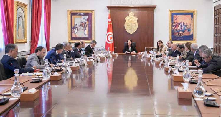 الانطلاق فورا في تأهيل الخط الحديدي الرابط بين تونس والقصرين 