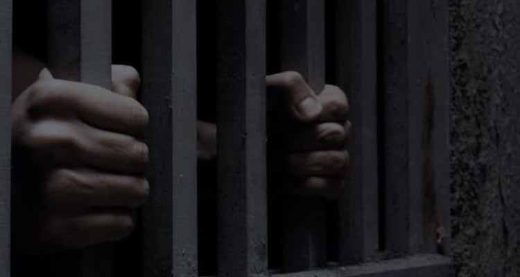 إحالة وزير شؤون دينية أسبق وصاحبي قناة تلفزية ووكالة أسفار على أنظار القضاء