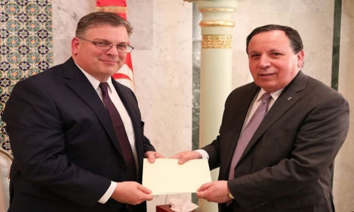 وزير الخارجية يتسلم نسخا من أوراق اعتماد سفير الولايات المتحدة الجديد بتونس