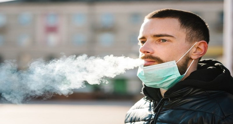 النيكوتين  في مواجهة كورونا