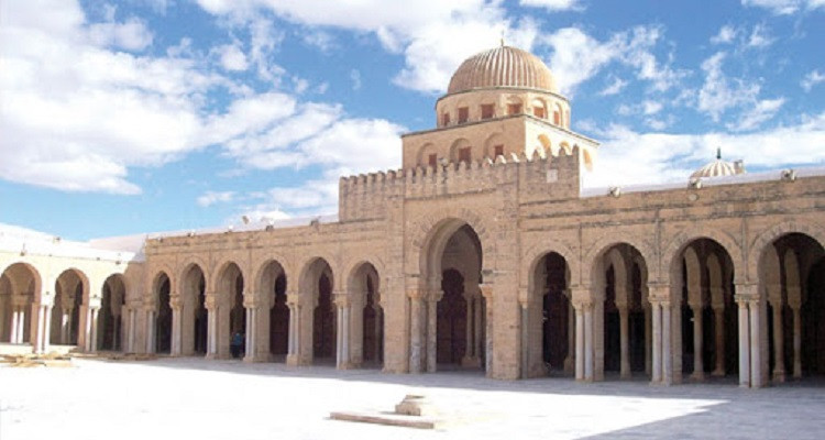 إعادة فتح المساجد