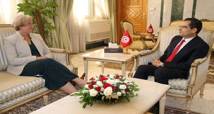 وزير الخارجية