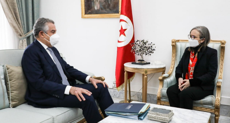 رئيسة الحكومة رئيس الكنفدرالية التونسية للمؤسسات المواطنة