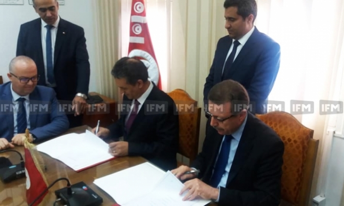 توقيع اتفاقية اطارية بين وزارة الشؤون الدينية والبريد التونسي لتسهيل إجراءات السّفر إلى البقاع المقدّسة