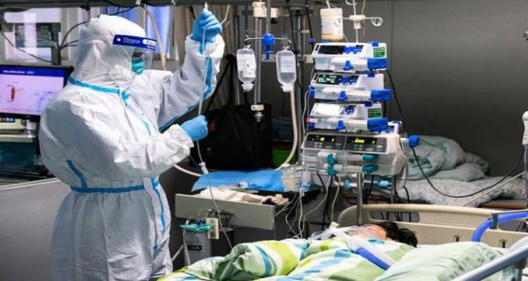 الإمارات : تسجل 477 إصابة جديدة بفيروس كورونا