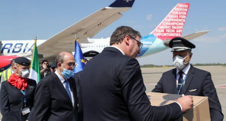 صربيا ترسل 4 طائرات تحمل معدات طبية إلى إيطاليا