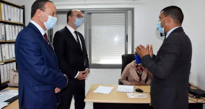 الفخفاخ يطلع على سير توزيع المساعدات بالوحدة المحلية للنهوض الاجتماعي بالكبّارية