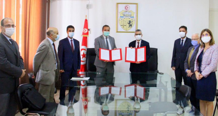 إتفاقية تعاون بين وزارتي الصحة والتعليم العالي والبحث العلمي لاستكمال العودة الجامعية