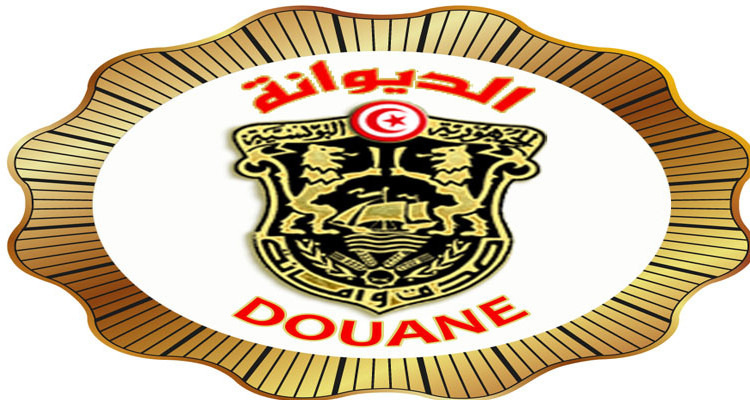 حجز كميات من العجلات المطاطية  بقيمة 22.5 مليون دينارمن قبل مصالح الديوانة