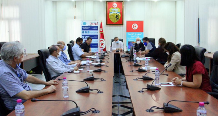 جلسة عمل بإشراف وزير الصحة حول دعم مستشفى عبد الرحمان مامي بأريانة