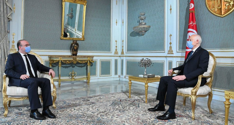 الوضع الصحي في تونس وخطة الانعاش الاقتصادي محور لقاء سعيد والفخفاخ