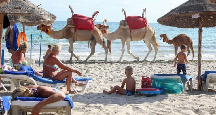 جامعة وكالات الأسفارتقترح مناطق سياحية مغلقة للأجانب وأخرى مفتوحة للتونسيين