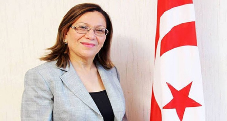 كلثوم كنو توجه رسالة بعنوان "كليمة" لوزير النقل