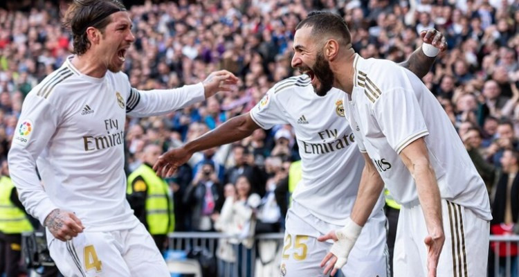 بنزيما يواصل التألق.. ويضيق الخناق على ميسي في صدارة هدافي الدوري الإسباني