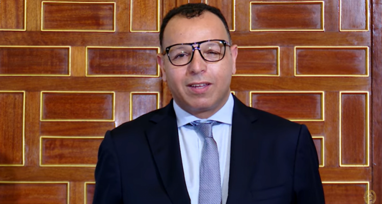 عبد السلام اليونسي ينطلق في سداد الشيكات