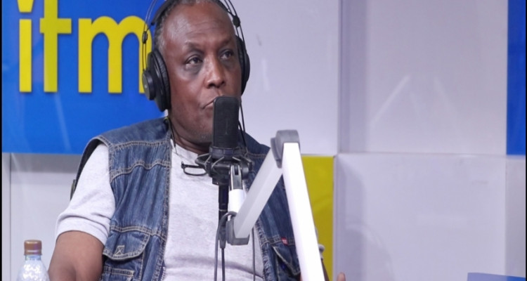 الفنان صلاح مصباح يُهدّد حركة النهضة بـ“النووي ” قبل “الكيمياوي”