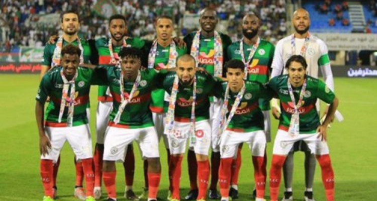 ثلاثة لاعبين يعلنون التمرد على قرار نادي الاتفاق السعودي بتخفيض رواتبهم