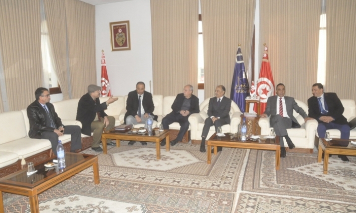 وزير الصحة يعلن عن إحباط عملية تهريب 2 طن من الأدوية نحو بلد شقيق