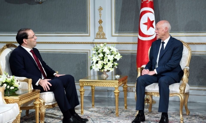 رئيس الحكومة يُبلغ رئيس الدولة بفحوى اللقاءات ونتائج المباحثات التي أجراها اليوم في الجزائر