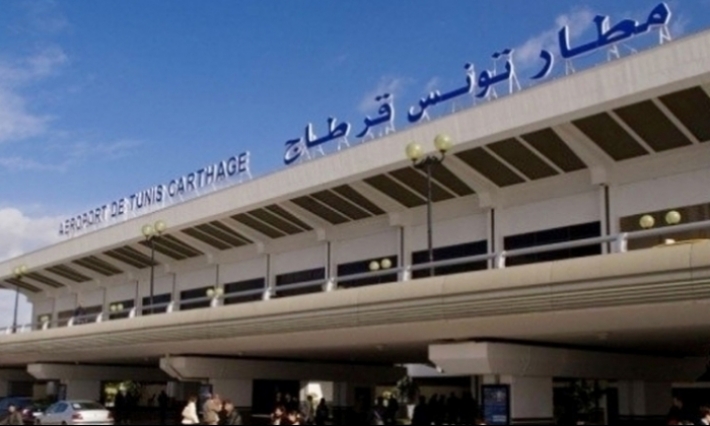 مطار تونس قرطاج: استخراج 35 كبسولة مخدرات من بطن مسافر