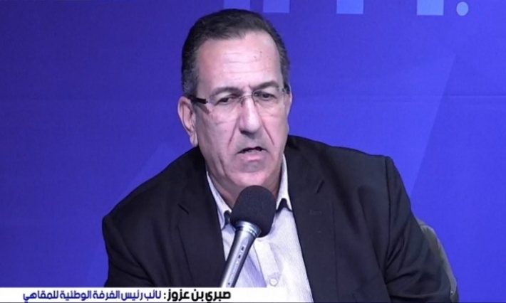 صبري بن عزوز: طاولة المقهى مخصصة للتداول بين الحرفاء لا أن يشغلها حريف واحد لساعات (فيديو)