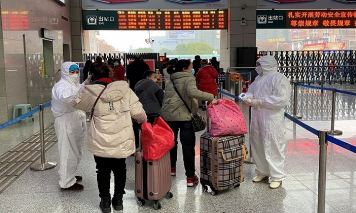 مصر تجلي رعاياها من الصين وتعلق الرحلات من وإلى المدن الصينية