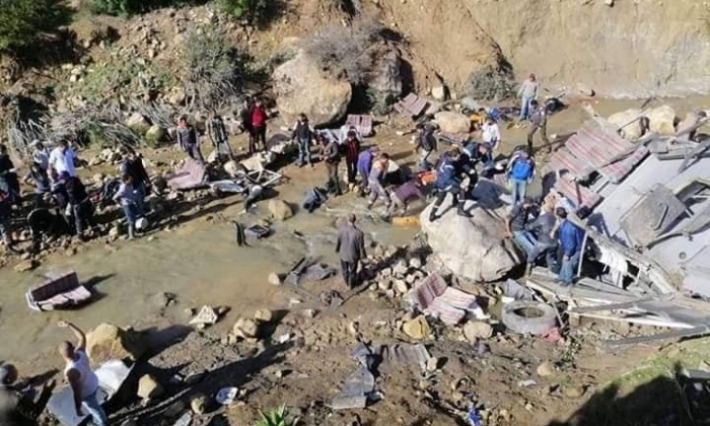 باجة: 22 قتيلا و20 جريحا  في فاجعة انقلاب الحافلة 