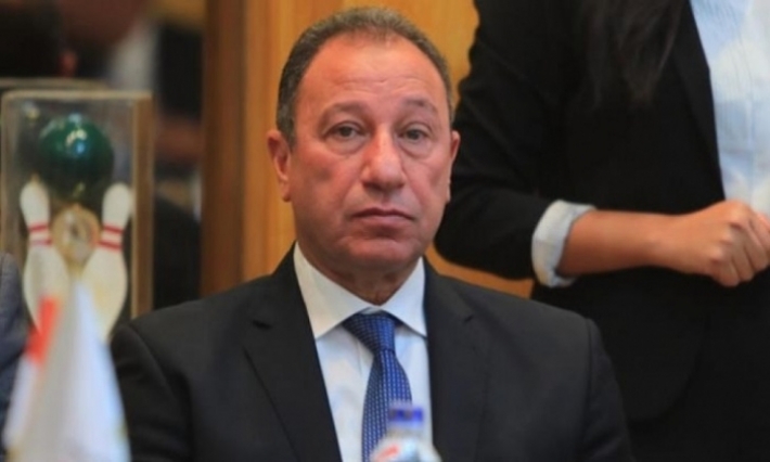 رئيس الأهلي المصري يصب جام غضبه على اللاعبين ويسلط عليهم عقوبات مالية ثقيلة 