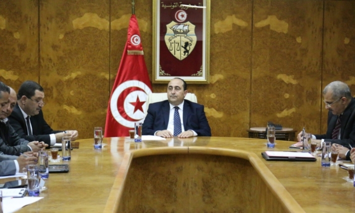 وزير النقل يدعو الى رفع وتيرة انتظام رحلات الخطوط التونسية الى 80% مع موفى جانفي 2019