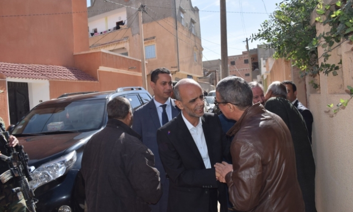 القصرين: وزير التربية يعزي عائلات ضحايا الحادث الذي أودى بحياة 5 معلمات 