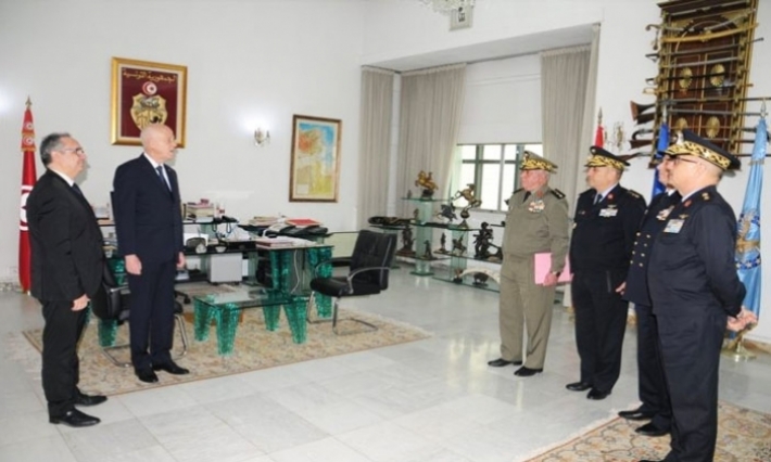 رئيس الجمهورية يشيد بجهود القوات المسلحة في القضاء على إرهابيين اثنين