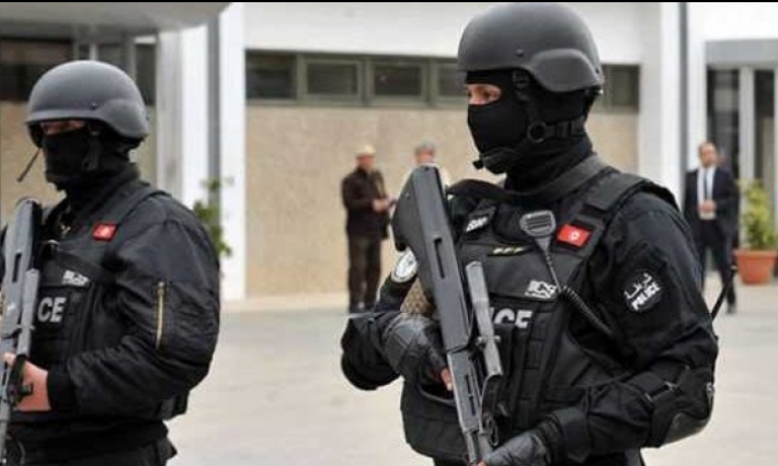 مداهمة أمنية لمنزل قيادي بحركة النهضة