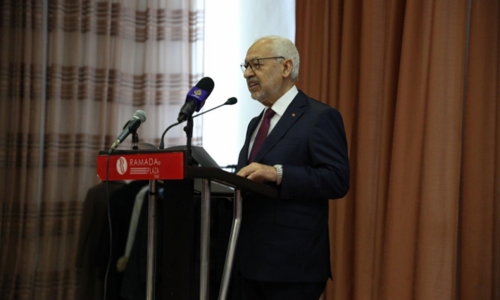الغنوشي: تشكيل الحكومة يبقى من اختصاص رئيس الحكومة المكلّف رغم موقف النهضة الرافض لمشاركة قلب تونس