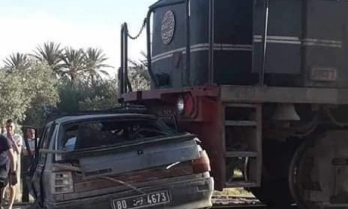 قفصة- القطار: مقتل شخصين في اصطدام قطار لنقل الفسفاط بسيارة خفيفة