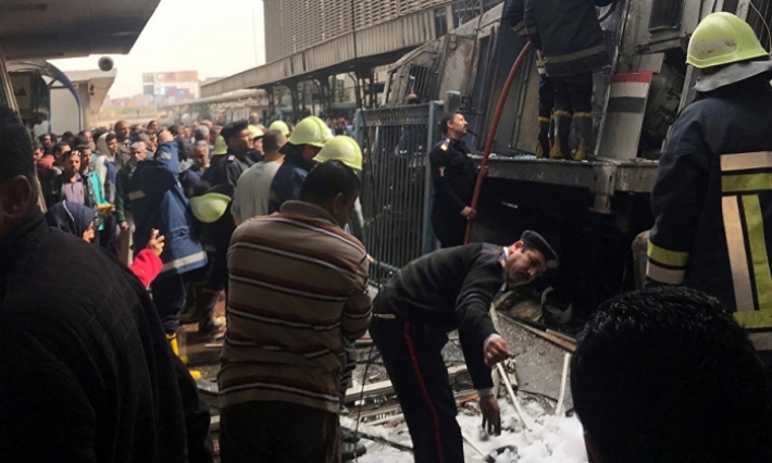 شاهد عيان في فاجعة قطار مصر: "سمعنا صراخ السائق وتحذيره بعدم وجود فرامل"